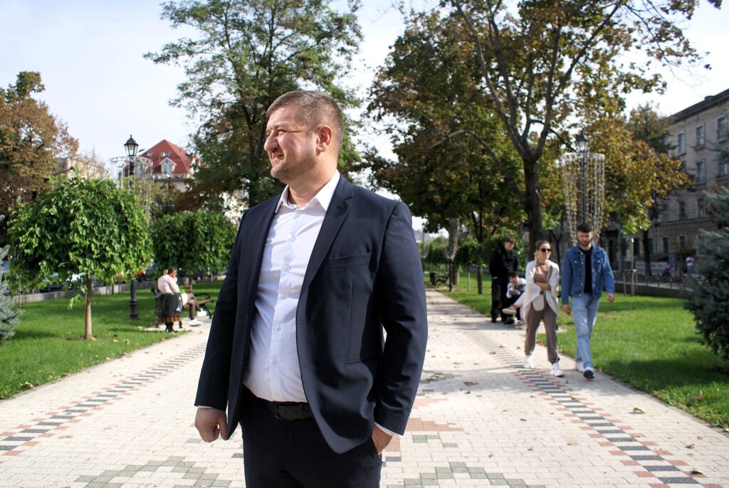 Radacini Wines-manager Dinu Chistian in de Moldavische hoofdstad Chişinǎu.