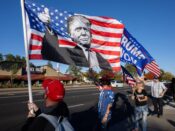 Supporters van Donald Trump vieren zijn overwinning in Californië.