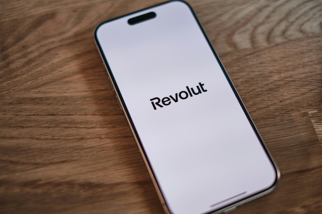 Revolut neobank bankieren sparen