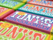 Een selectie chocoladerepen van Tony's Chocolonely.