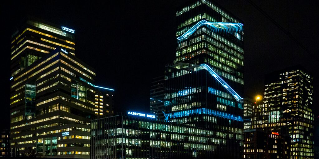 Zuidas, advocaten, accountants