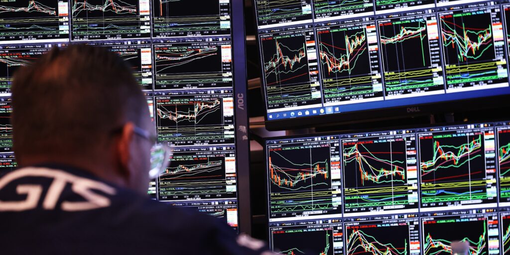 beurs beleggen 2025 VS aandelen bitcoin