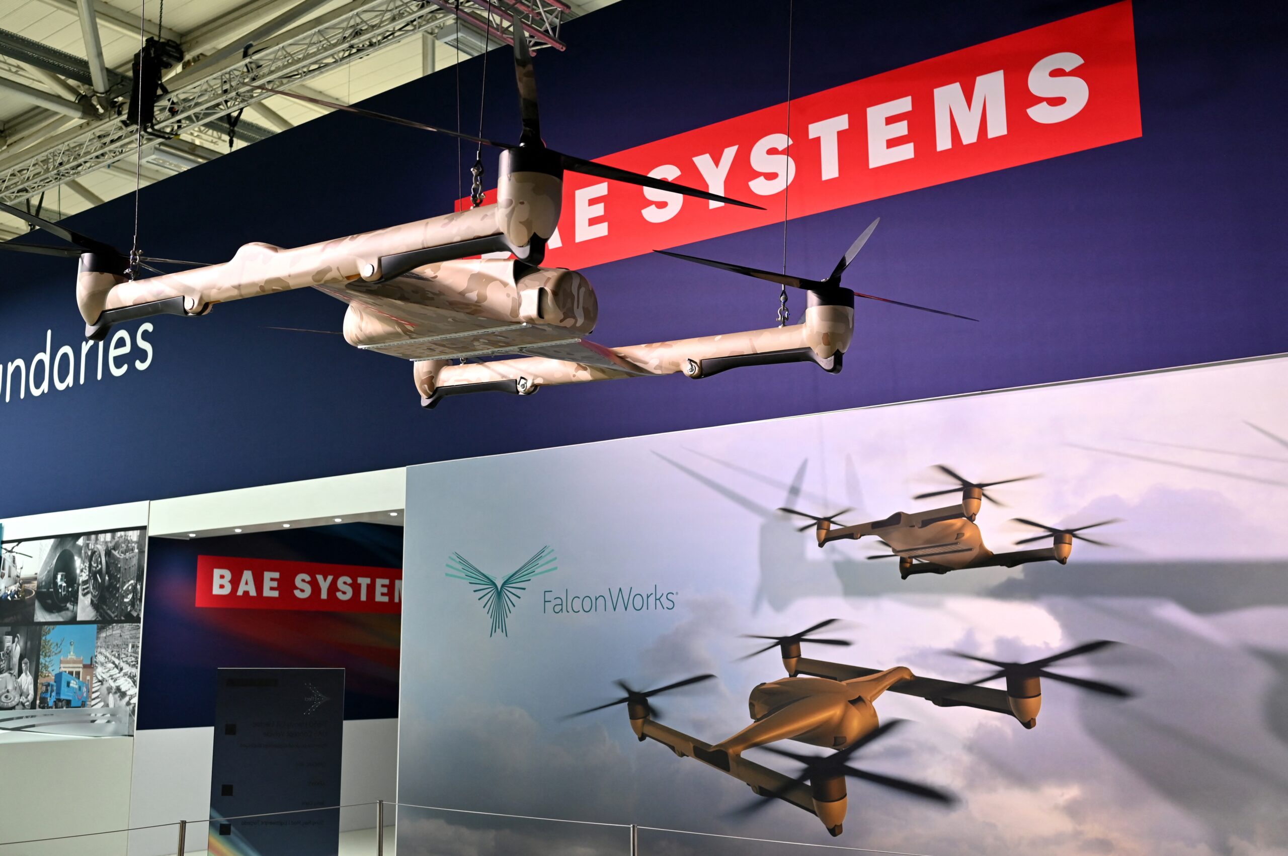 Falconworks-drones van BAE Systems tentoongesteld tijdens de Farnborough International Airshow 2024. Foto: Justin Tallis / AFP