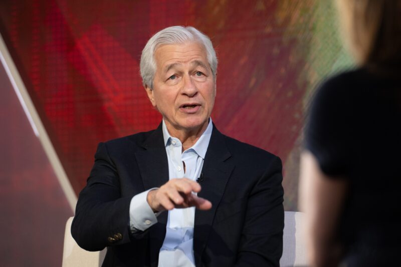 頂級銀行家戴蒙（Dimon）將風險視為美國的“成功權”主張